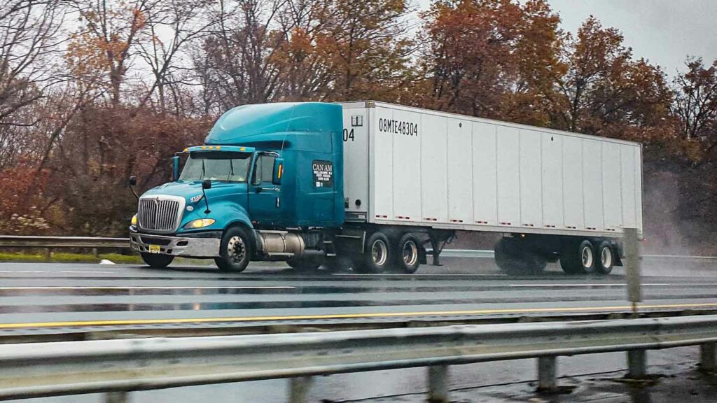Why-Trucking-Permits-Matter-For-Your-E-Commerce-Success-on-ezguestpost