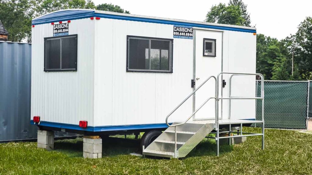 How To Choose The Best Office Trailer Rental For Your Needs on ezguestpost