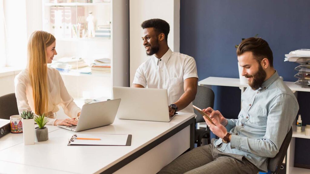 What Are The Key Factors To Consider Before Choosing A Web Development Company on ezguestpost
