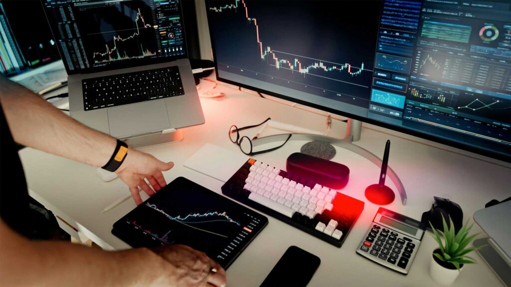 Why-Should-Businesses-Migrate-From-QuickBooks-Online-To-QuickBooks-Desktop-Today-On-ezGuestPost